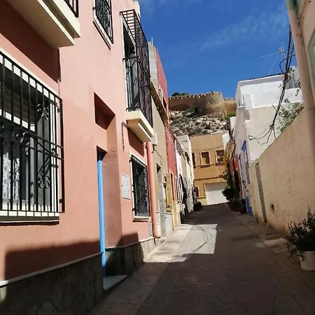 Casa Eric Almedina * Almería